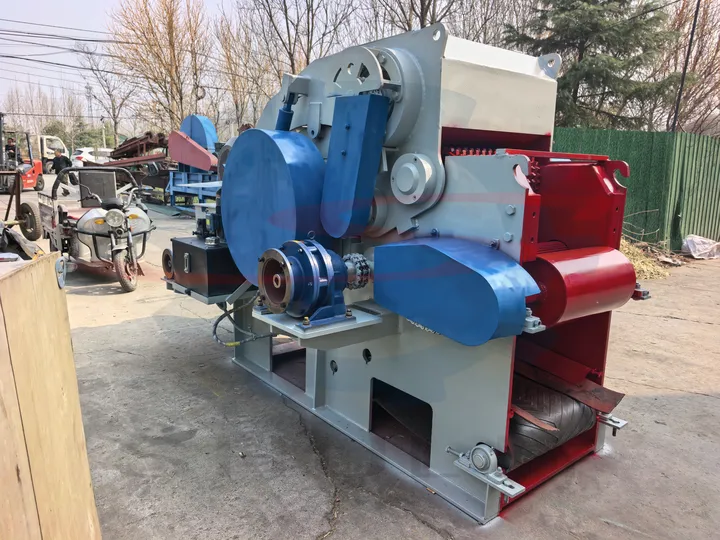 Customized Wood Chips Making Machine For Forest Waste Disposal