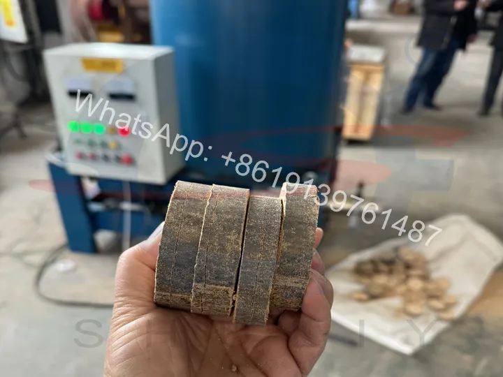 Hydraulic Compression Sawdust Briquette Machine