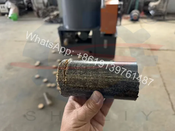 Sawdust Log Briquette Hydraulic Press Machine